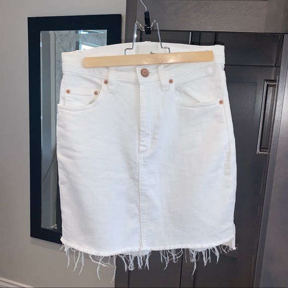 Aritzia - Wilfred Free- white denim skirt - Picture 2 of 7